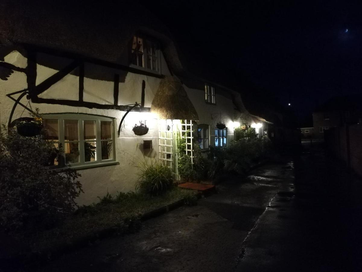 Michaelmas Cottage Upavon Exterior photo
